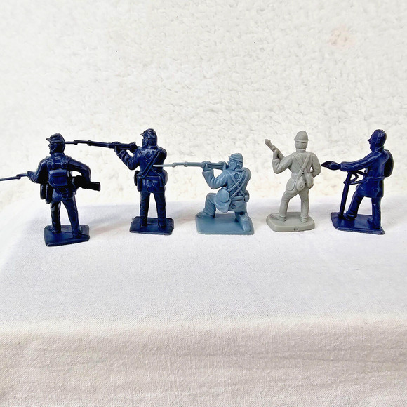 Toy Soldier Lot Civil War Era Military China Made 1 Pound Gallon Bag Blue Grey - Picture 8 of 8